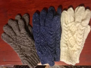 aran wool gloves